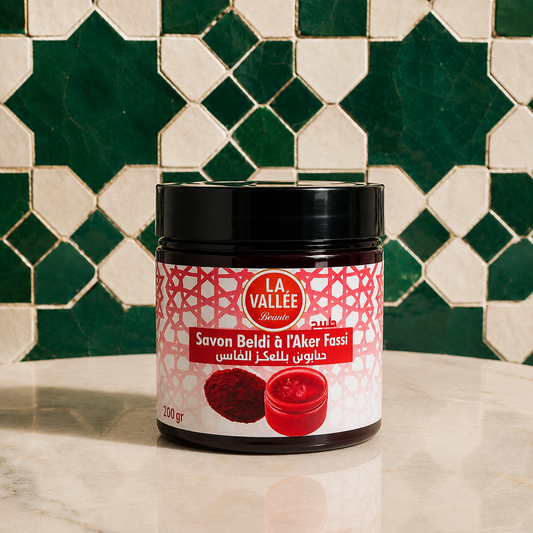 Aker Fassi Natural Black Soap - Exfoliating Scrub